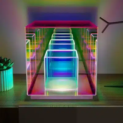 Lampe Cube Infini - lampe originale à poser - deco scientifique